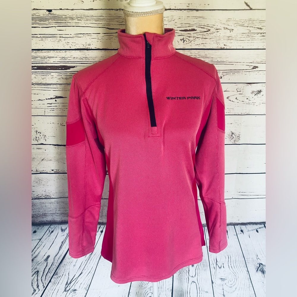 Women’s Medium Blouse Outfitters Trading Pink Zip Mock Neck Thumb Holes Soft